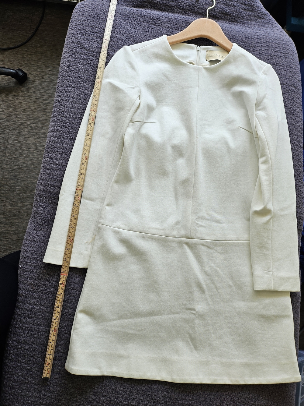 Classic Six Twiggy Shift Dress In Ivory - Picture 6 of 6